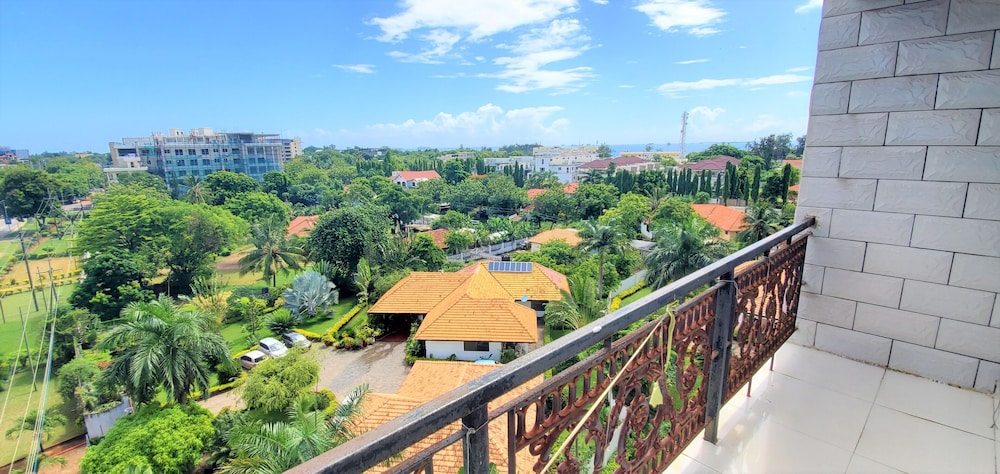 Luxury Residence with Ocean View in Masaki
