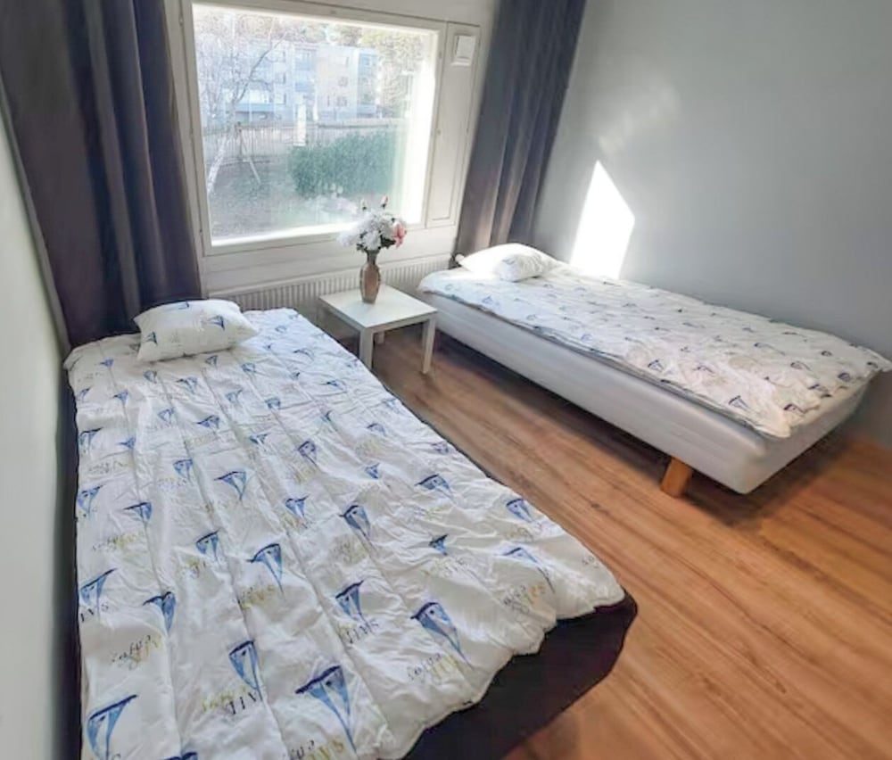 2BR Apt in Quiet Neighborhood