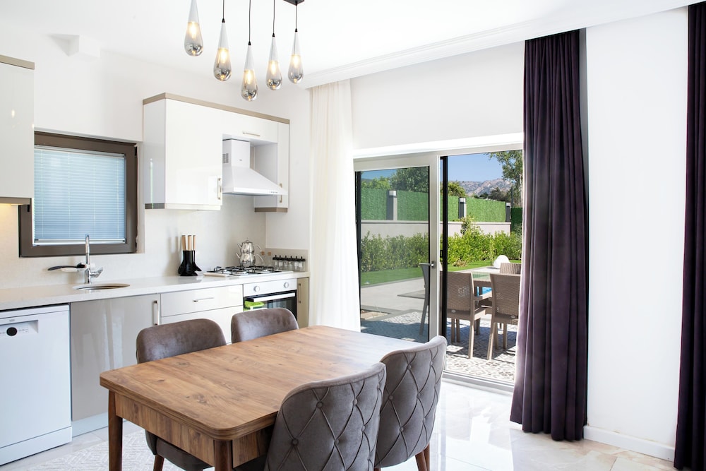 İmportantTravel BD4109 2Bedroomed Villa