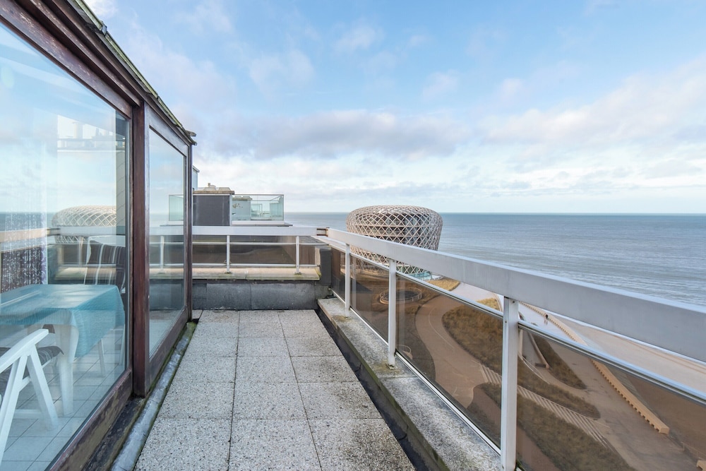 Apartment in Middelkerke Near the Beach
