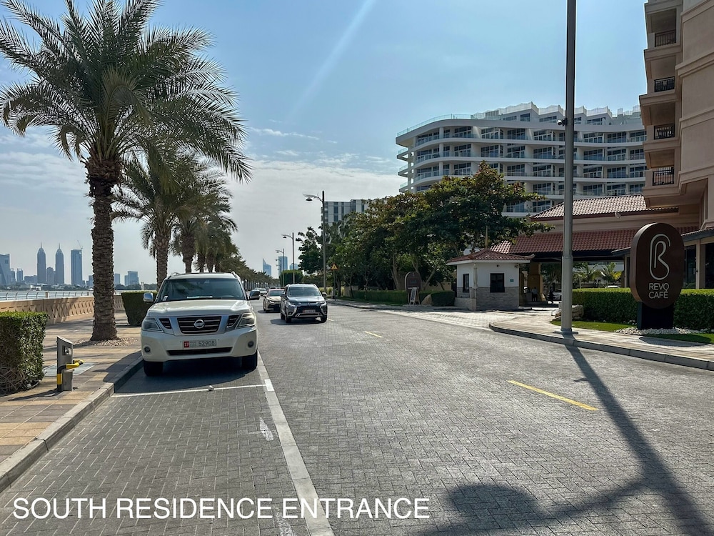Resort Apartments - Royal Amwaj South