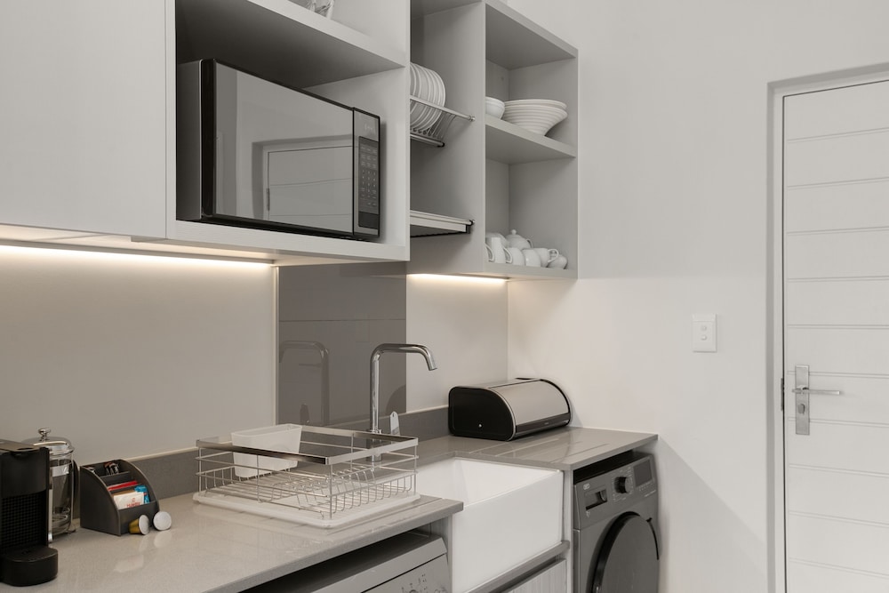 The Median Apartments