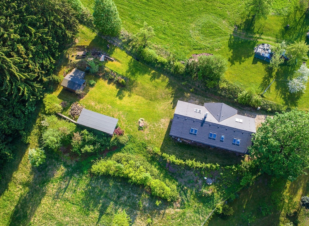 Villa in Lomnice nad Popelkou