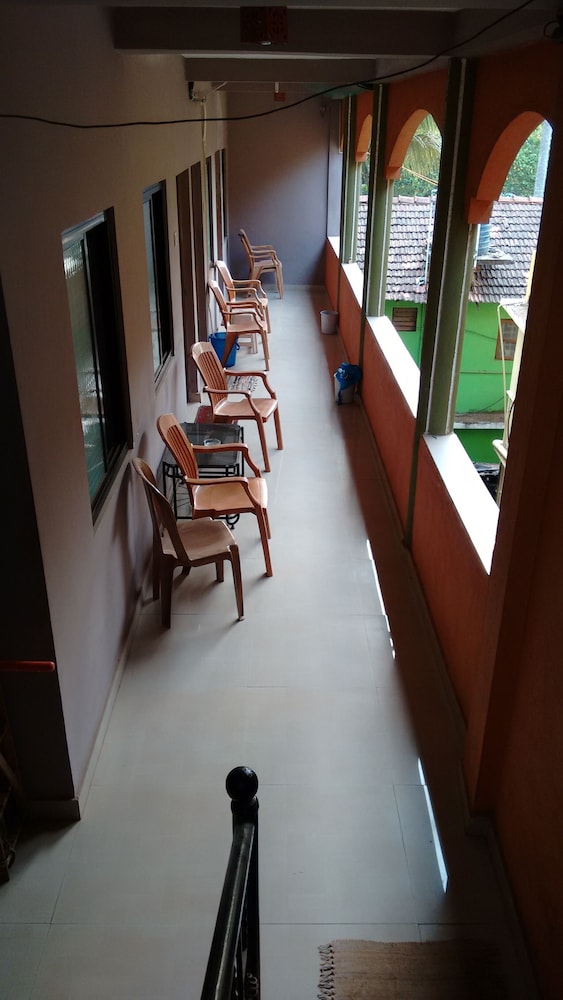 Om Ganesh Guest House