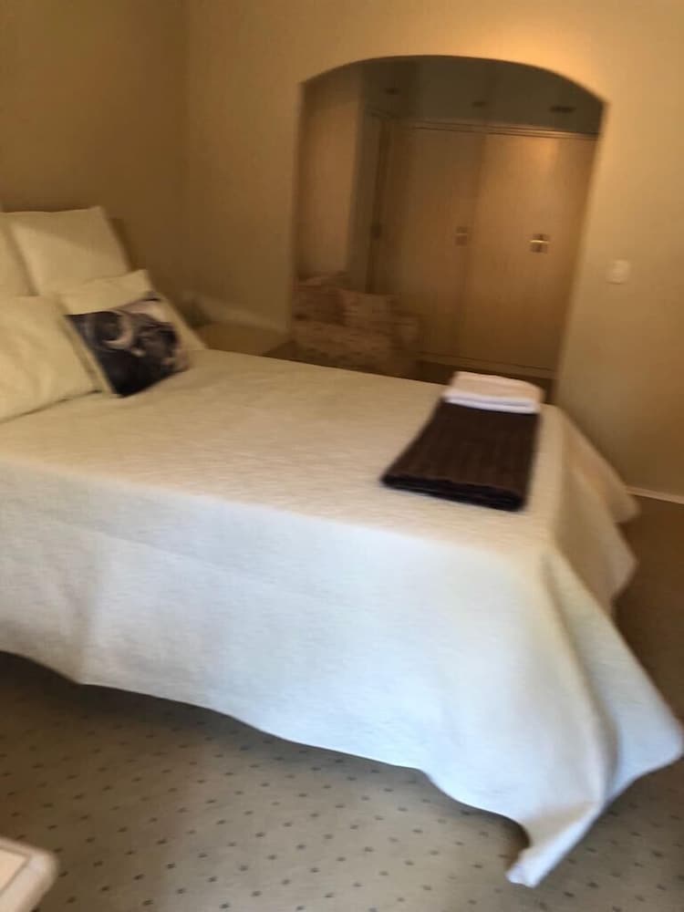 Khuvena Guest House