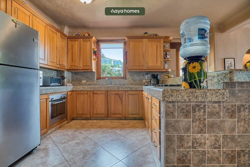 Ocean View 2Br Condo-balcony-beach-pool - 204