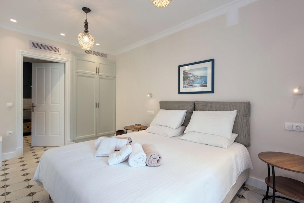 Nancy Suites