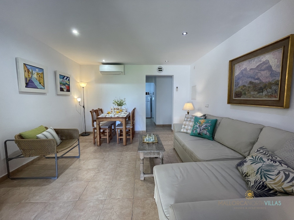 Apartment in Port de Pollenca Near Llenaire Beach