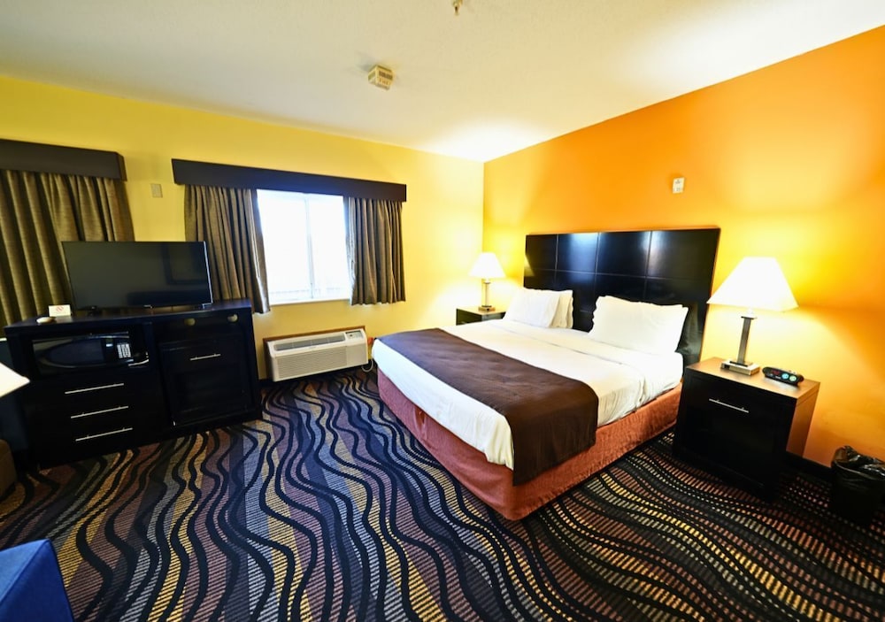 Rock Island Inn & Suites Streator IL