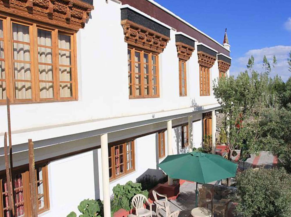 TIH Hotel Mahay Palace
