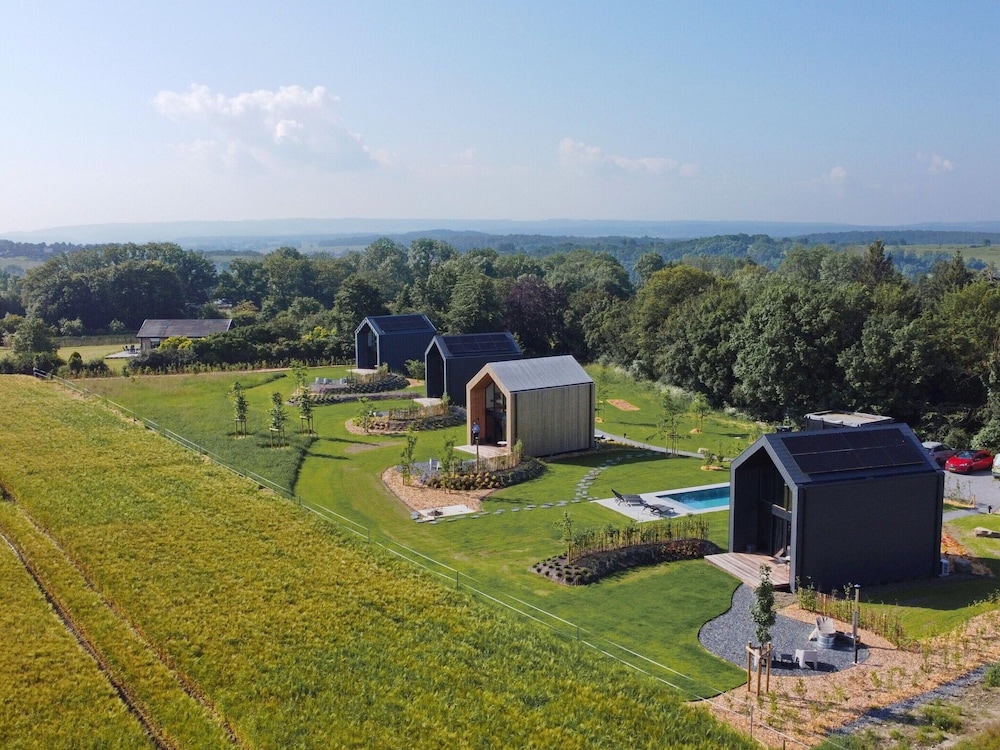 Lodge in Durbuy With Hot Tub & Valley Views