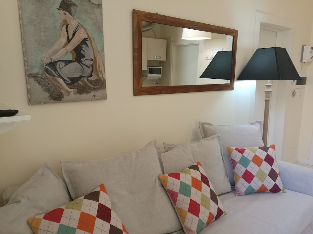 Charming Apartment in the Madonnella District of Bari view 5