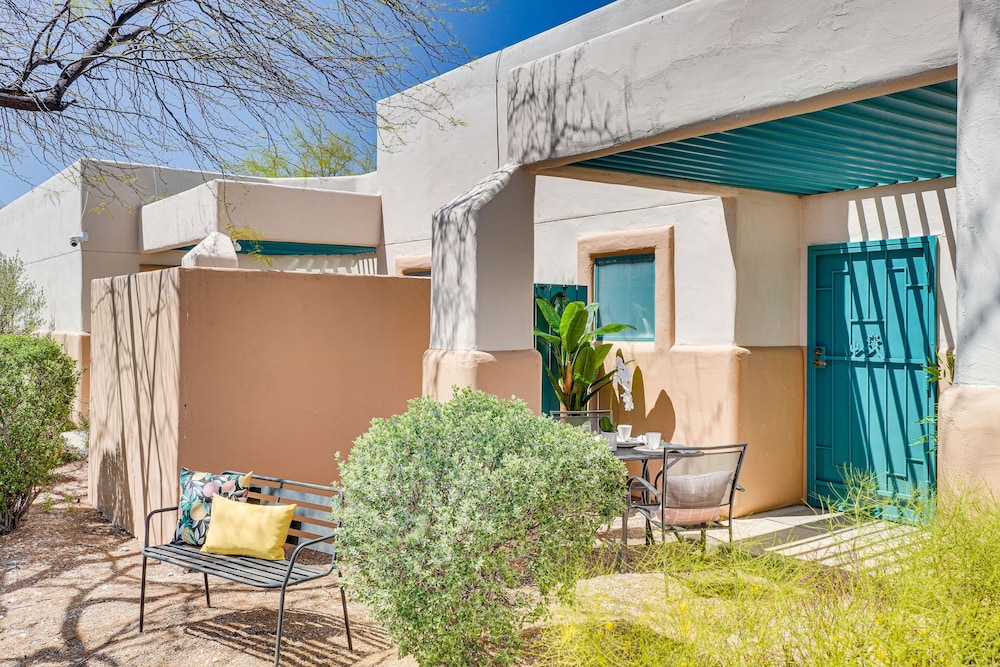 Tucson Studio w/ Golf Course & Tennis Access! view 5
