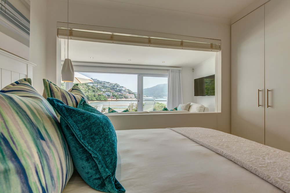 Amanzi Island Boutique Hotel