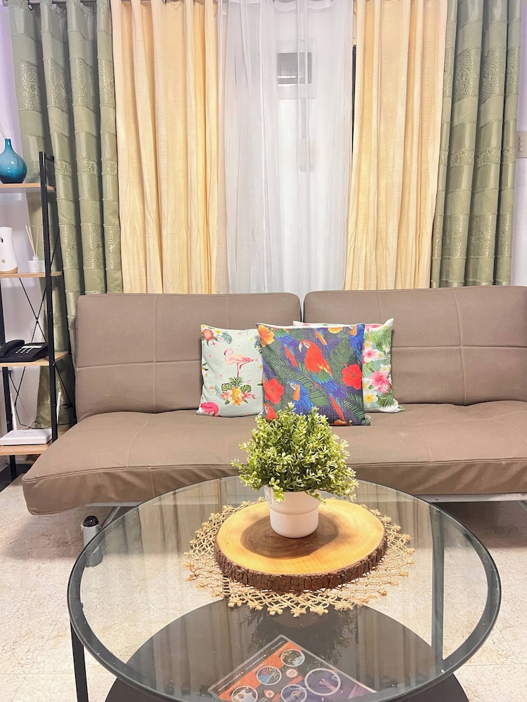 RQ Pool Villa, Angeles City
