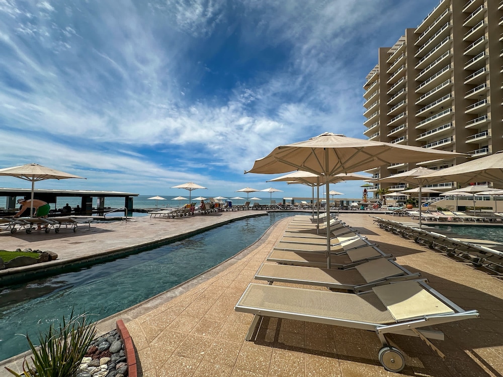 Oceanfront Vibes Iconic Beachside Getaway