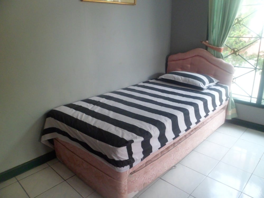 Villa Kota Bunga Tulip