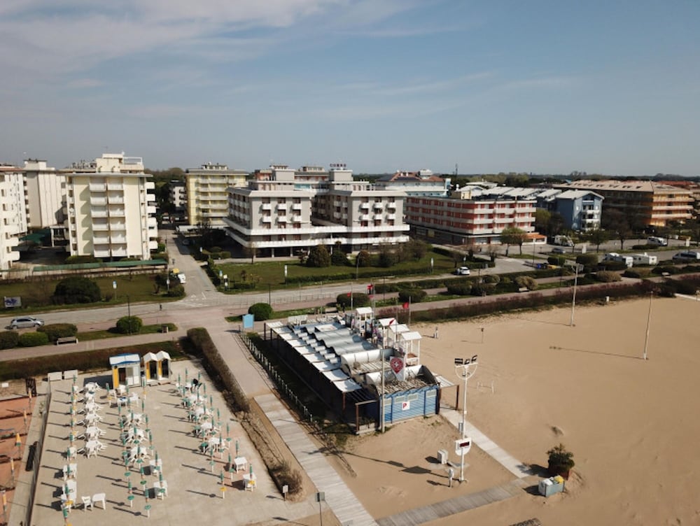 Sea View Apartment - Beahost