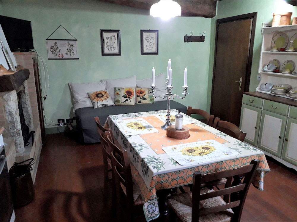 A Peaceful Oasis in a Medieval Italian Village view 4