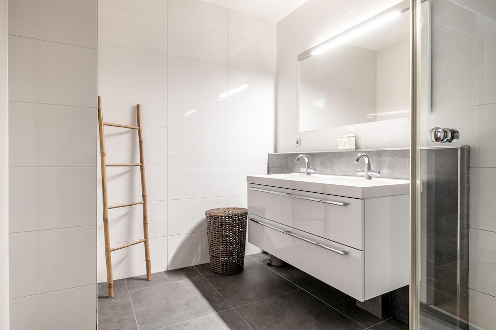 Scheveningen Flat Near Beach