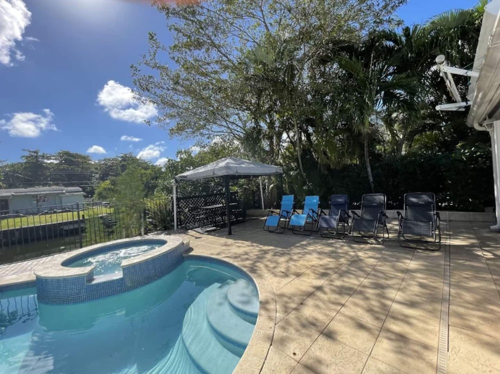 Heated Pool Home Near Beach