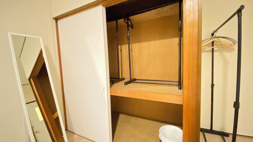 AkiraHome Tsurumibashi