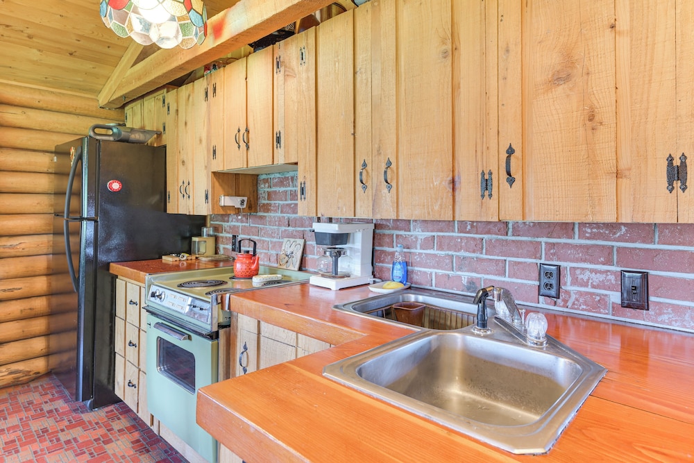 Southwest Montana Ski Country: Family Cabin Escape