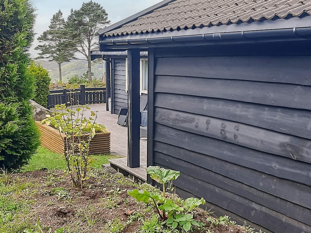 8 Person Holiday Home in Lyngdal