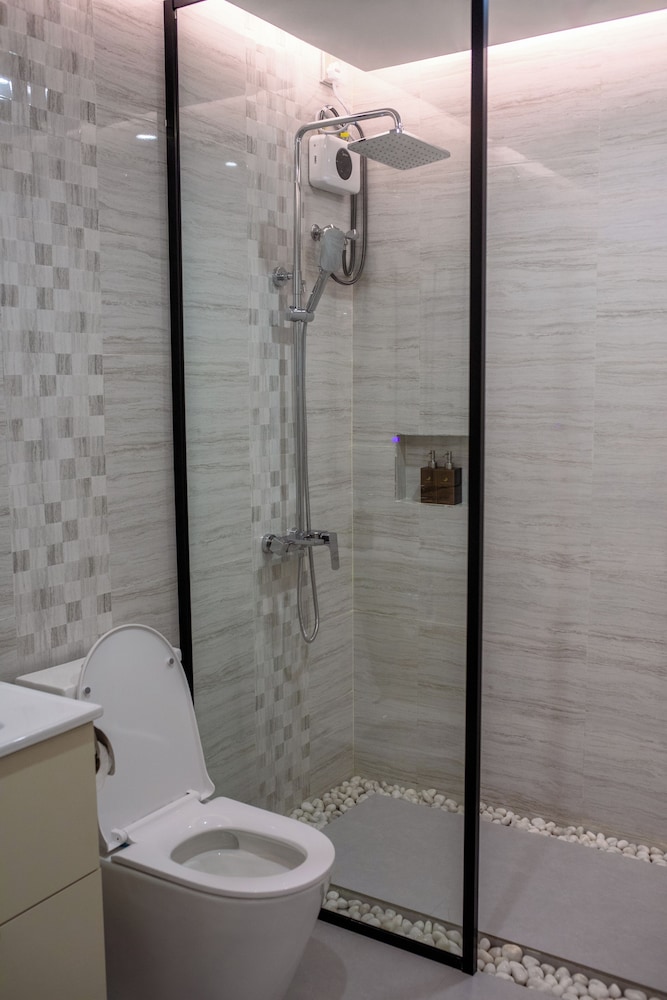 Aqua Heaven Inn