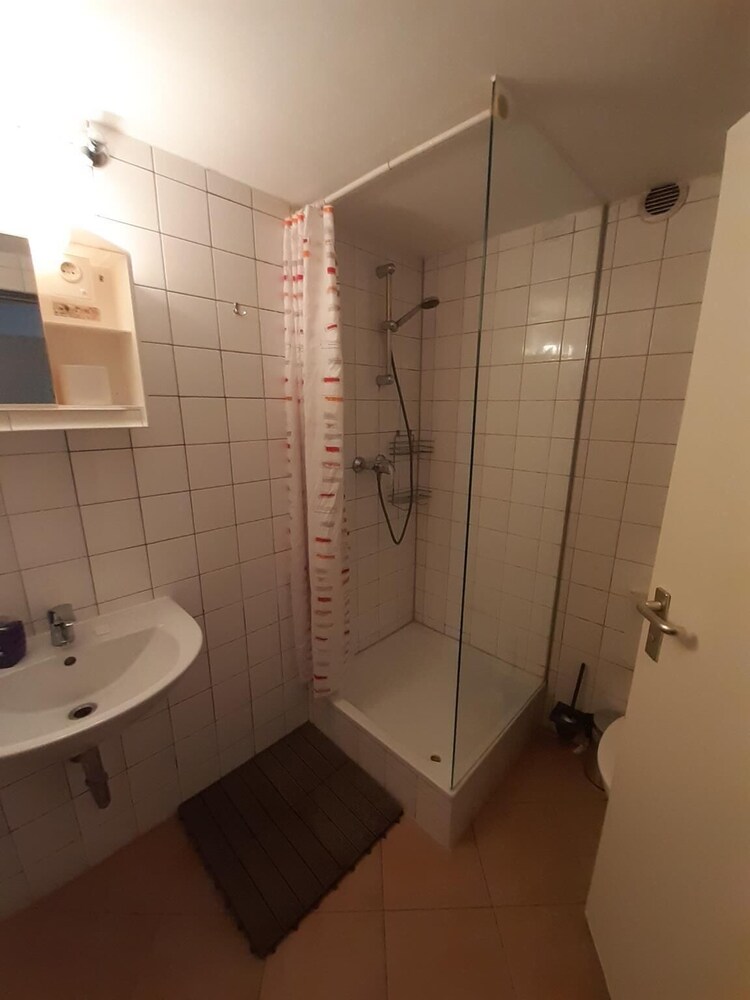 2-Rent Group Hostel Rooms&Apartments EVE168