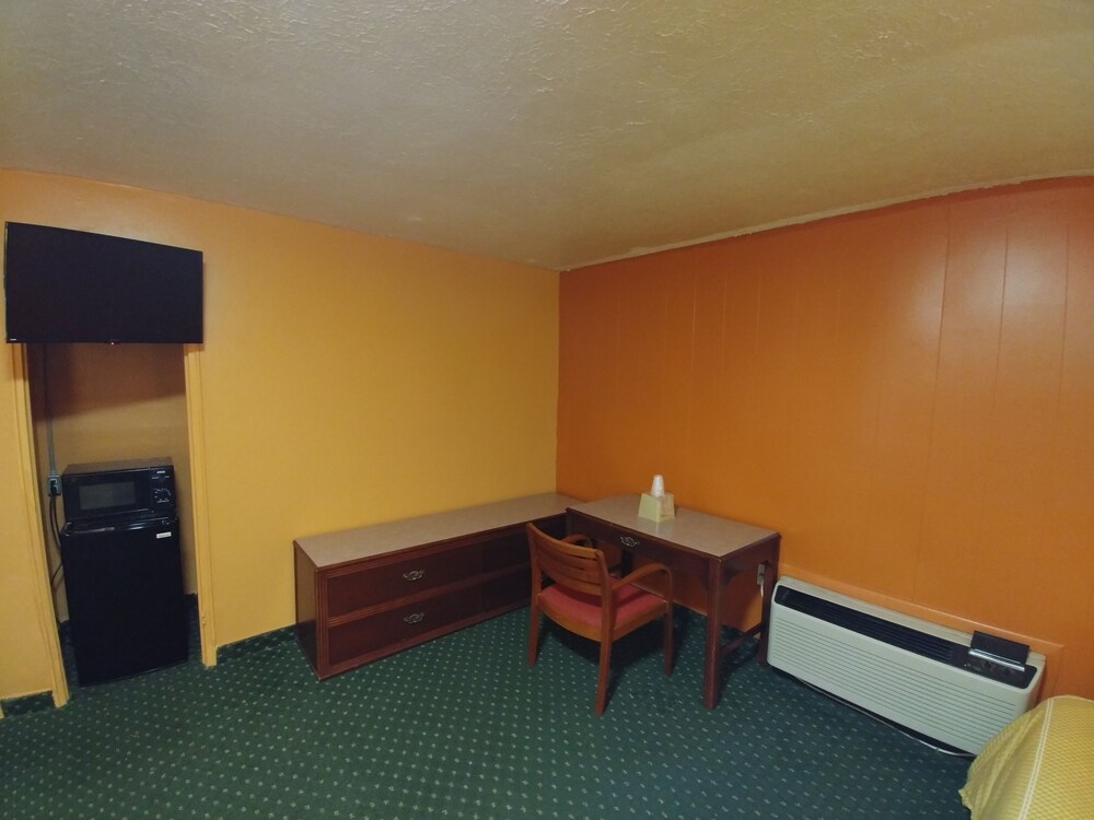 Budget Inn