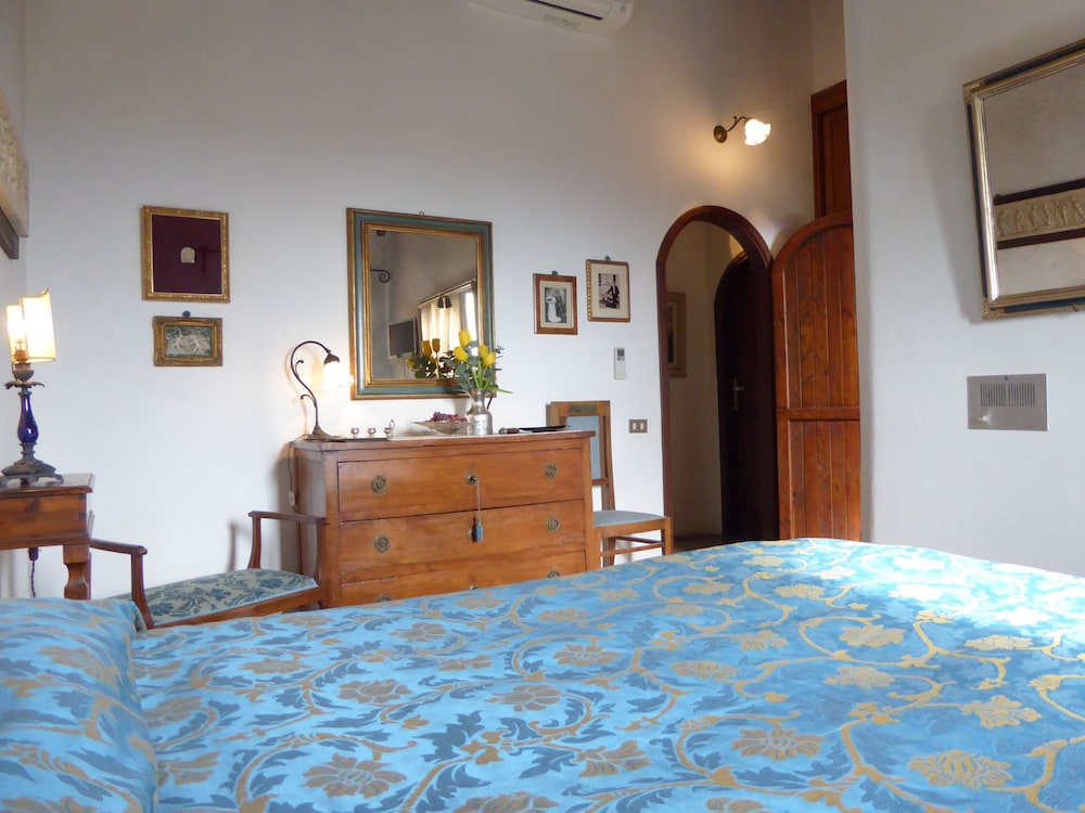 La Paggeria view 4