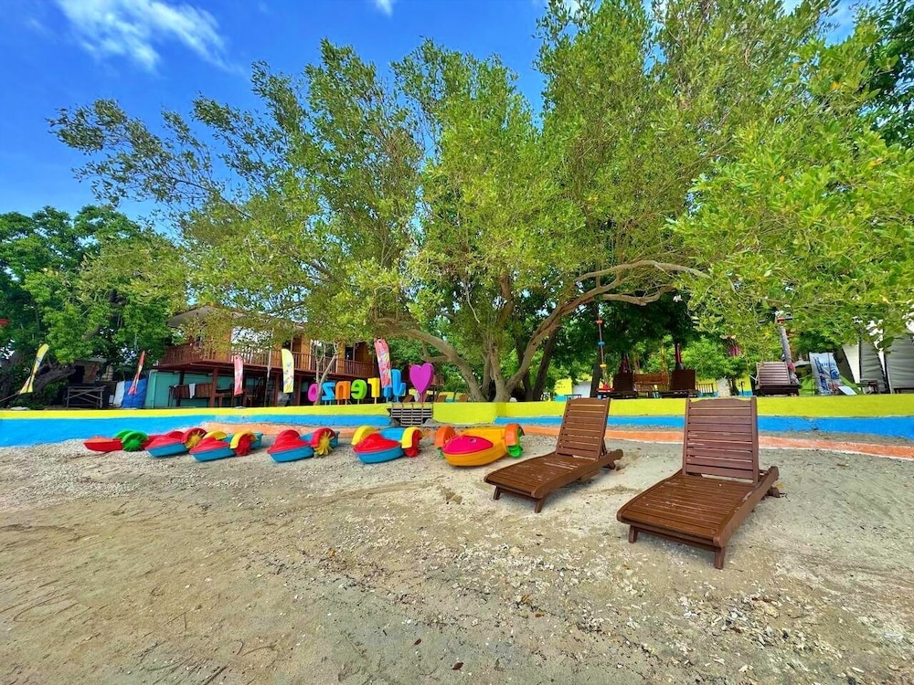 Arenzo Beach Resort Calatagan Batangas
