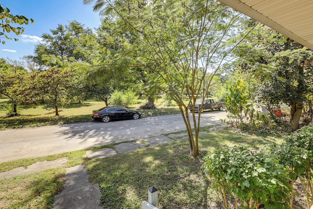 2 Bedrooma Apartment near Kensington Market - Unit 1 - Image 5