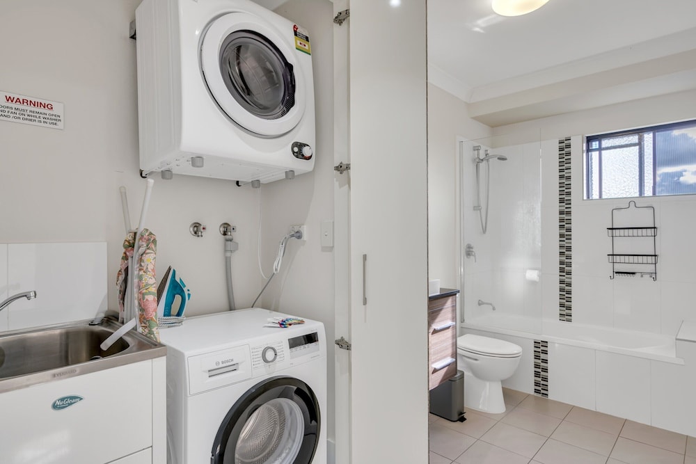 Bright 2-bed With Private Balcony & Serene View