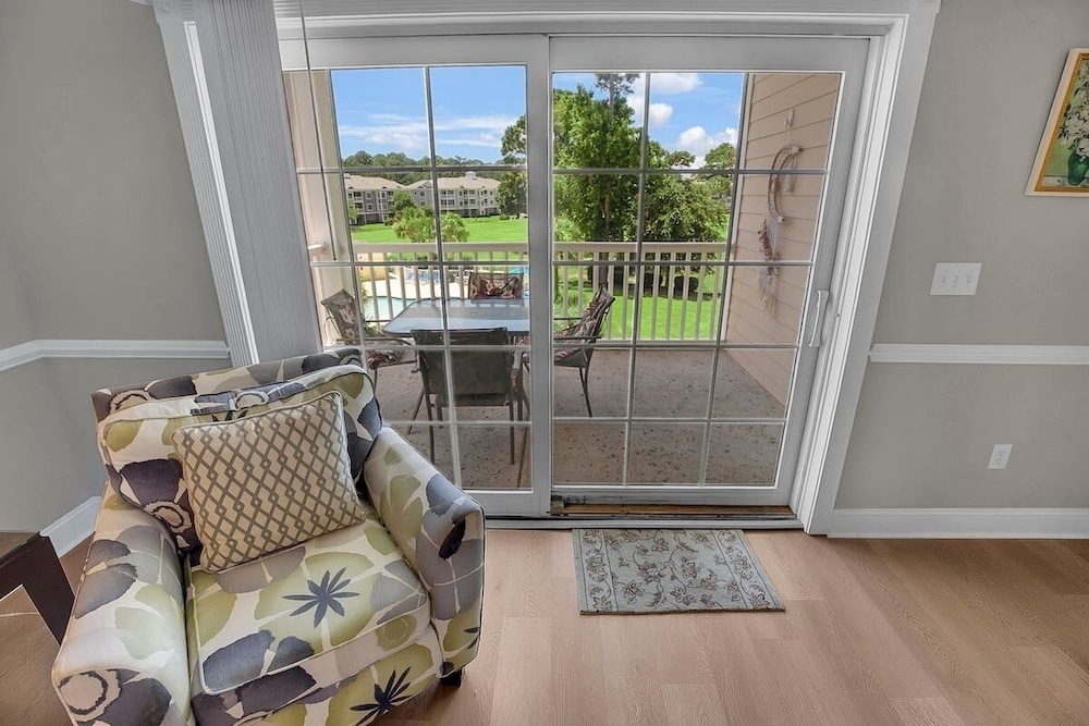 Magnolia Pointe Luster Leaf 4890-301 3 Bedroom Condo