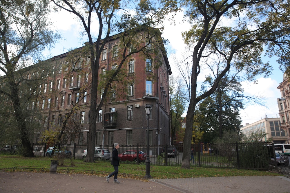 Mogol Apartments