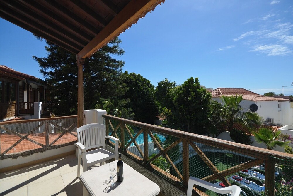 Villa Tricia 6 Bedroom Las Americas