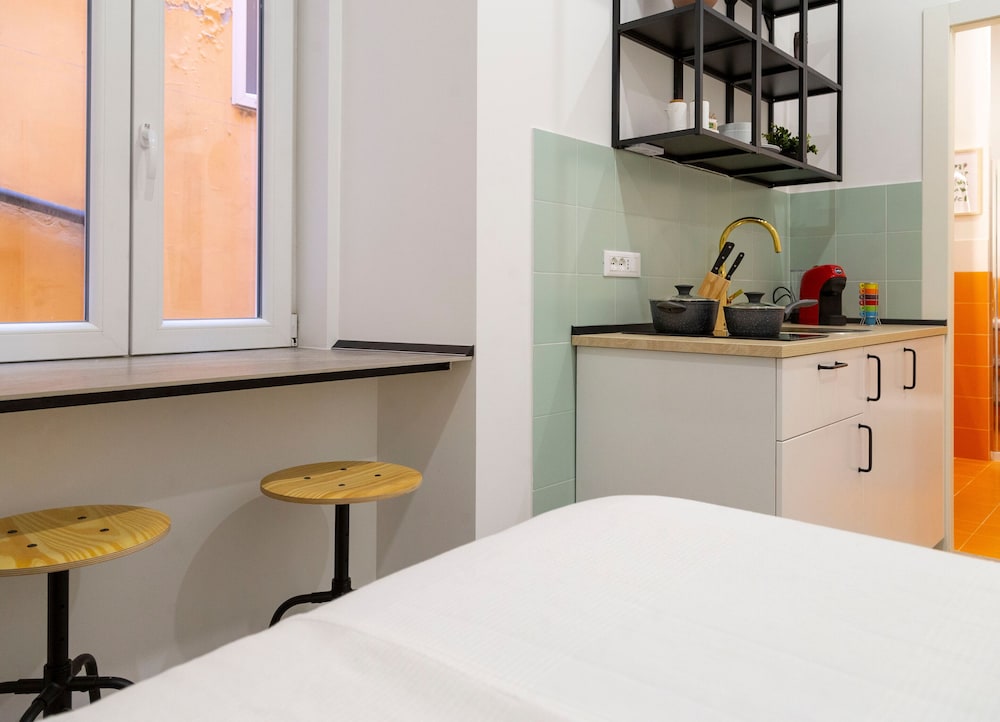 Lovely and tiny unit in the City center view 2