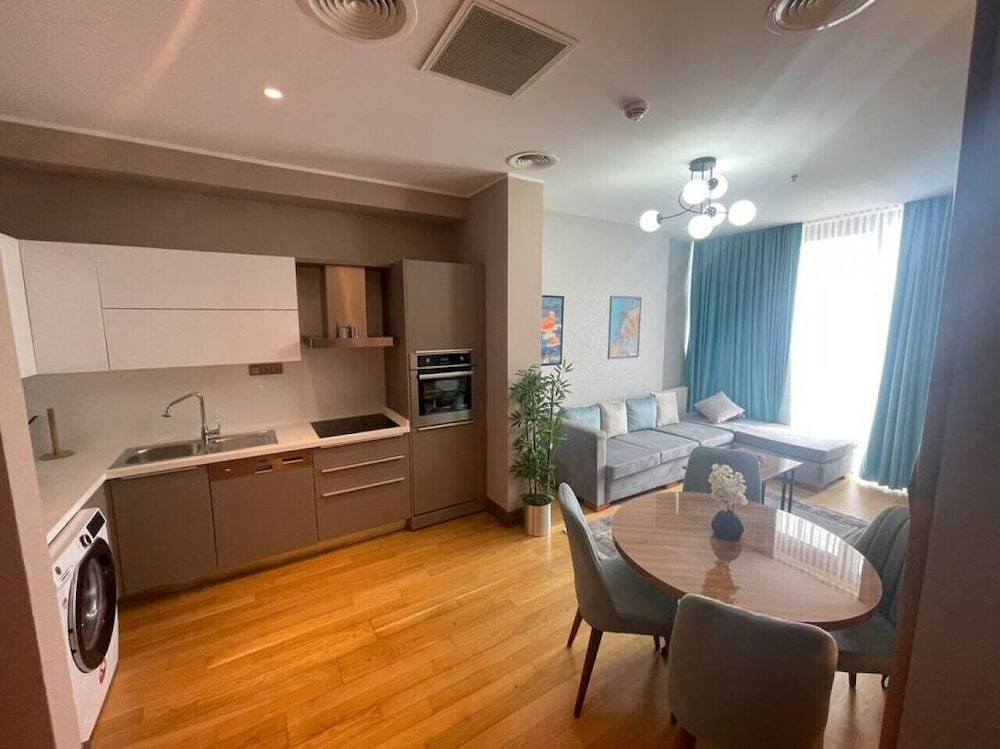 Special1 1 Apartment in Batisehir Near Mail of IST