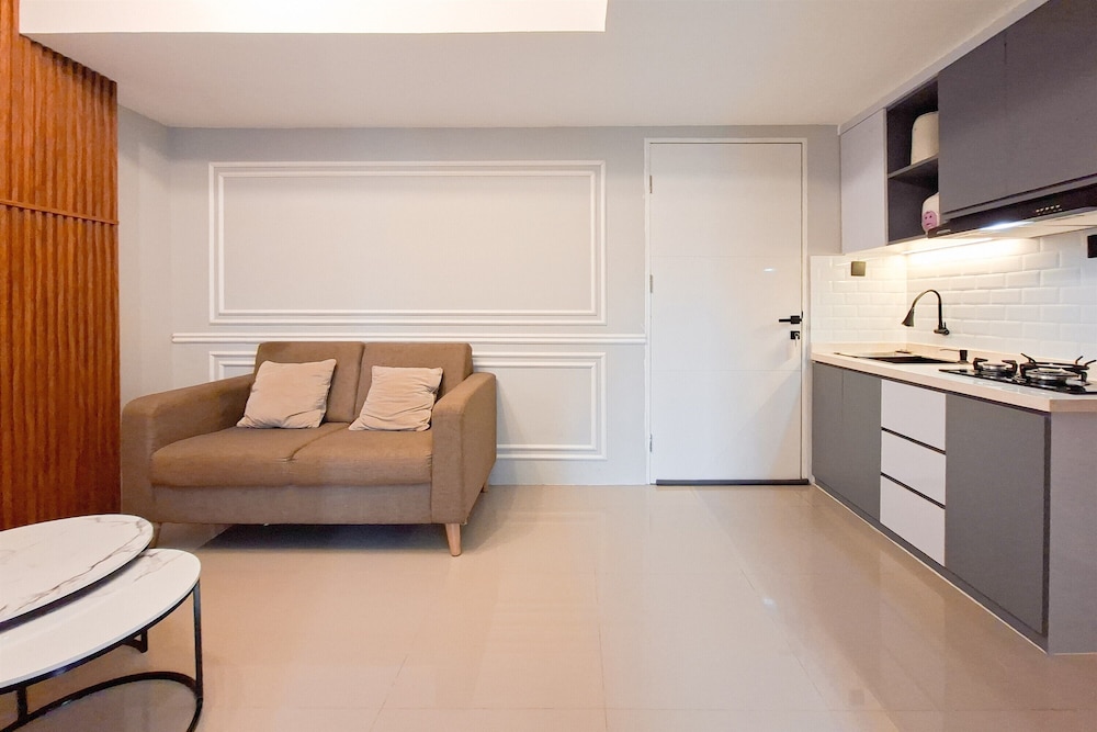 Modern Minimalist 2Br At Urbantown Serpong Apartment