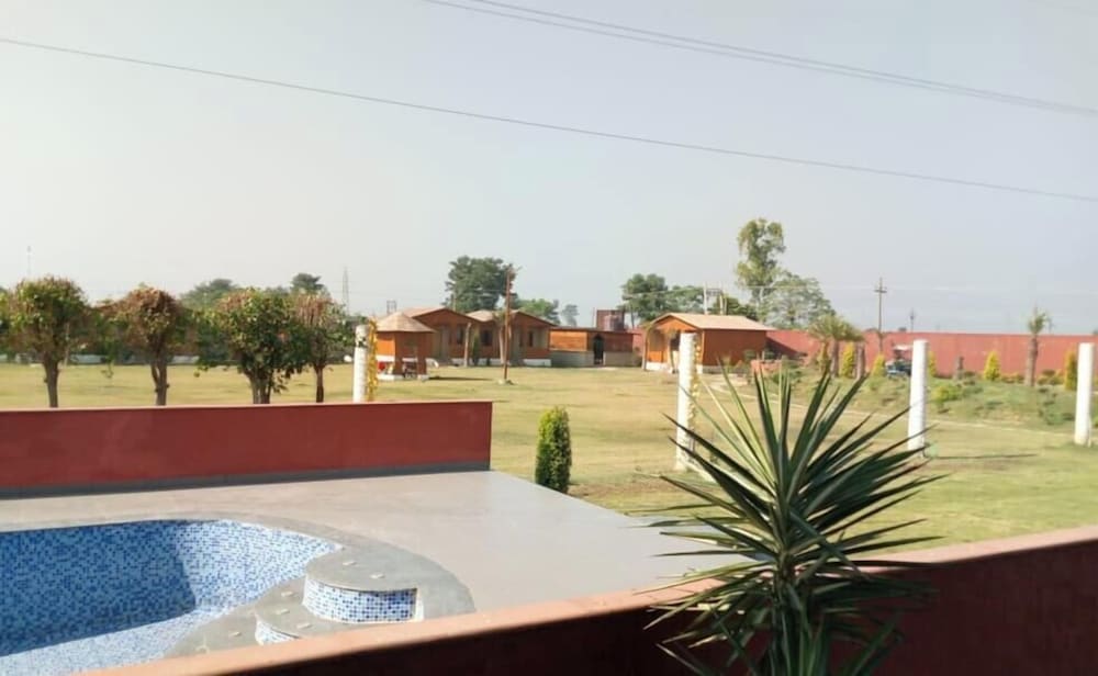 Krishna Farm