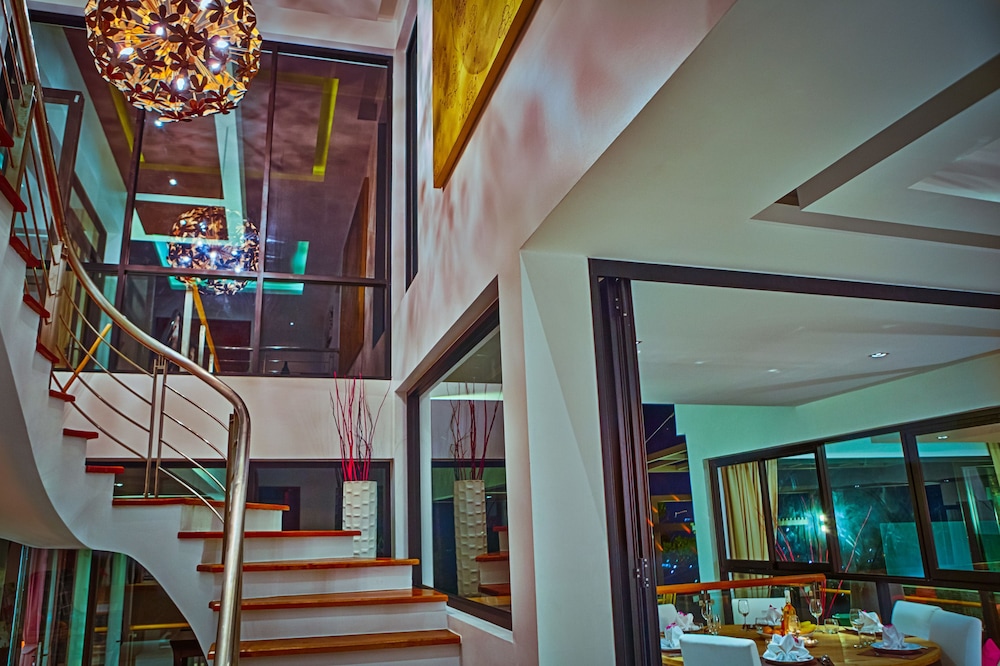 SHA Extra Plus Grand Villa Luxury Time