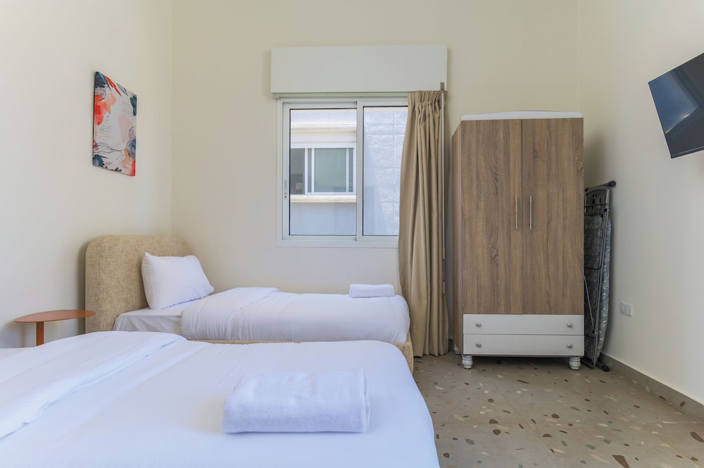 Calliope 2-BR Apartment in Gemmayze