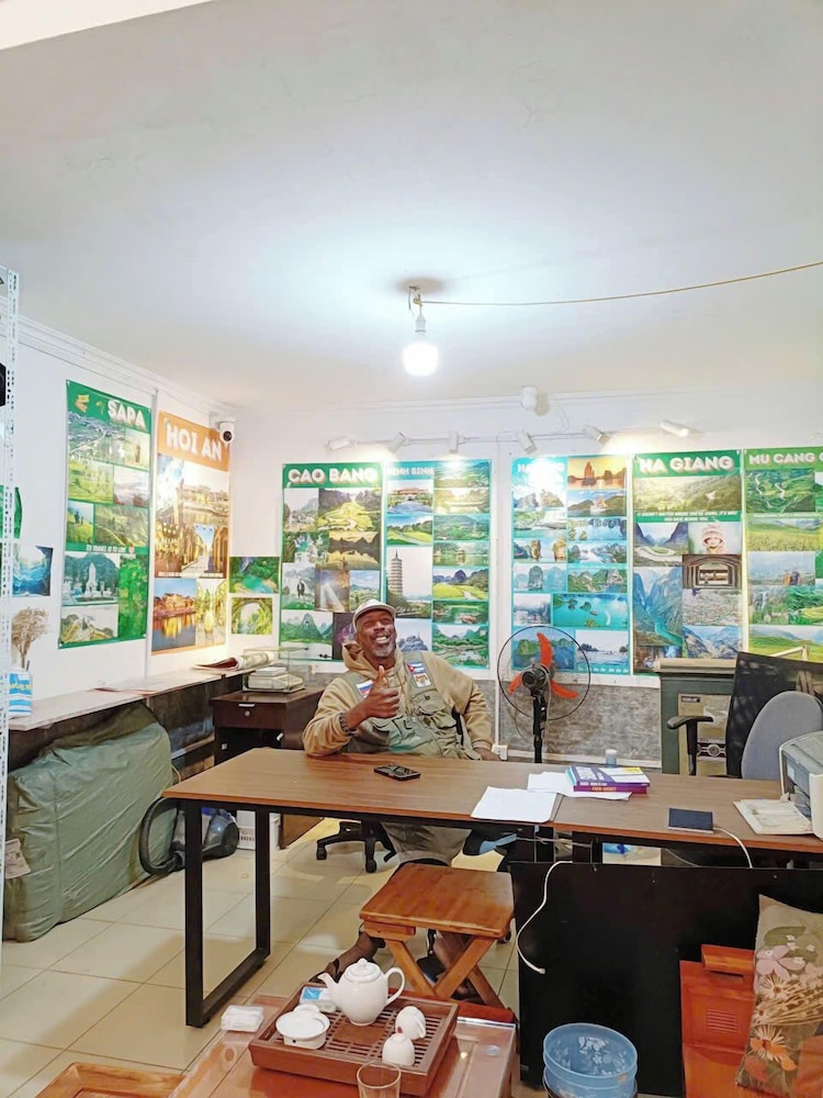 Viet Vintage Hostel & Pub