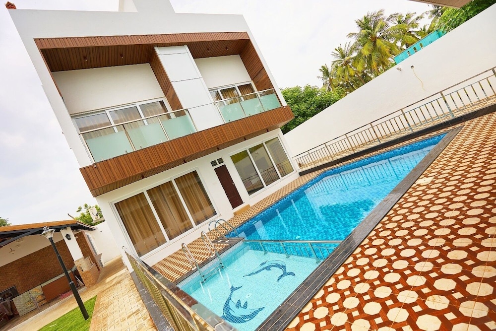 ASJ HOLIDAY VILLA