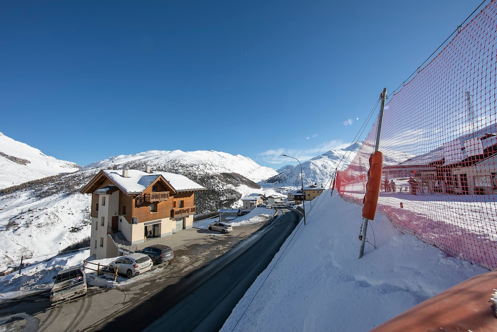 Fiocco Di Neve Ski in- Ski out Mt 10