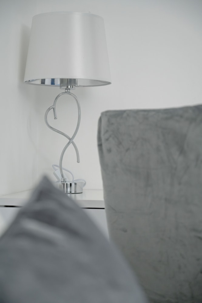 Klimasa White&blue Apartment by Renters