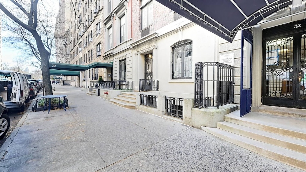 Central Park Studio With Sleeping Loft