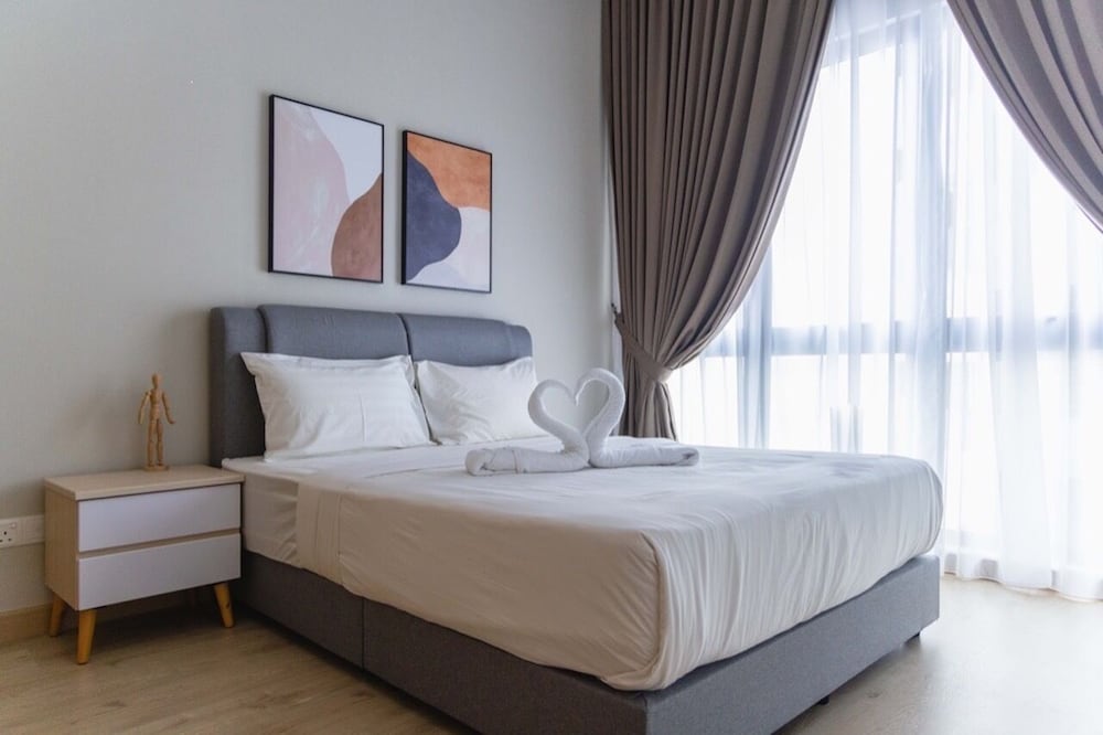 COLONY BY INFINITUM KLCC
